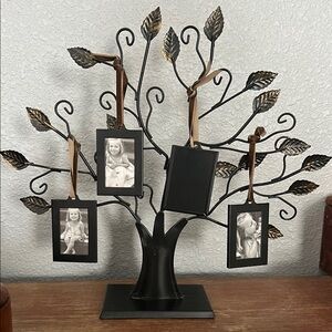 Black and Gold Family Tree Photo Frame
